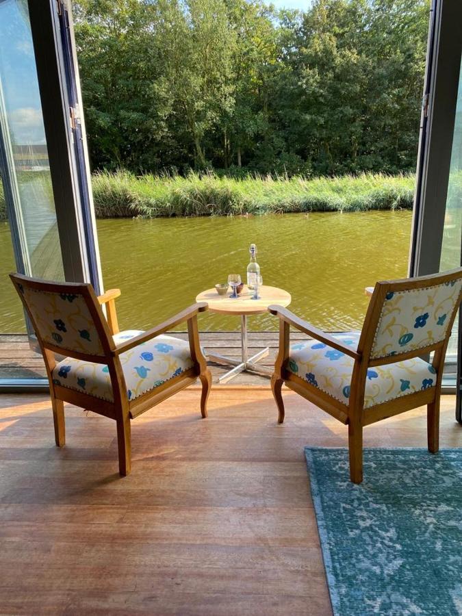 Bb De Woonboot Apartment Anna Paulowna Exterior photo